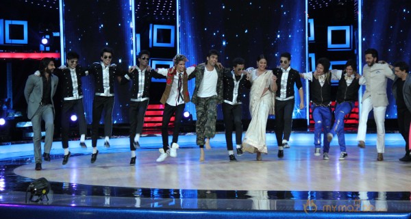 Lootera Team At Star Plus India Dancing Superstar 2 