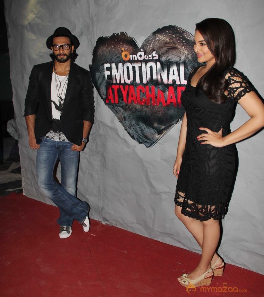 Lootera Team Promotion On The Sets Of Emotional Attyachaar 