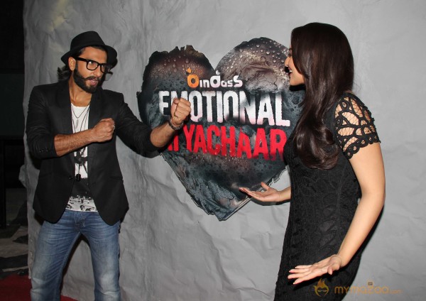 Lootera Team Promotion On The Sets Of Emotional Attyachaar 