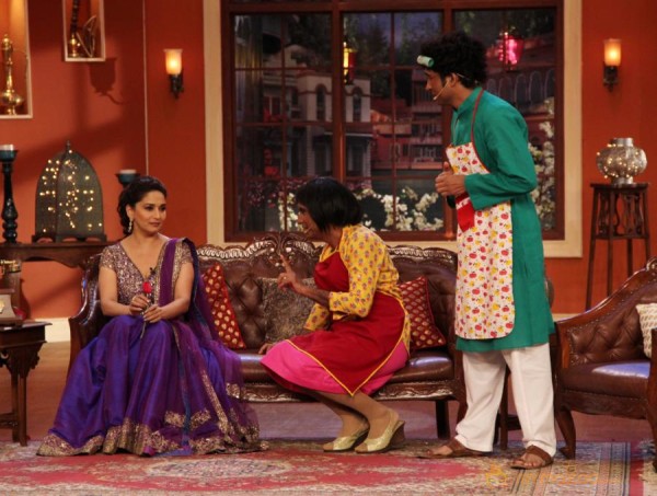 Madhuri Dedh Ishqiya Promotion Photos