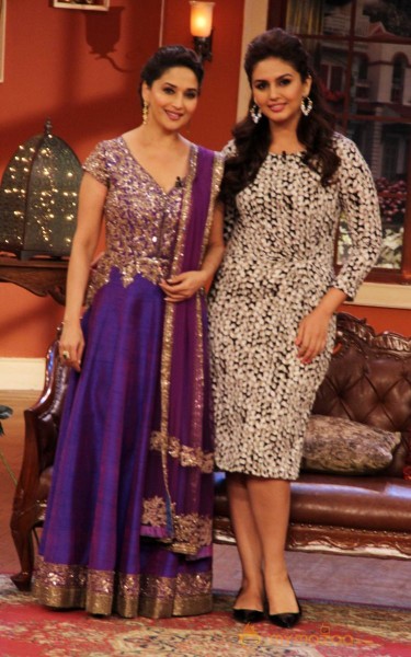 Madhuri Dedh Ishqiya Promotion Photos