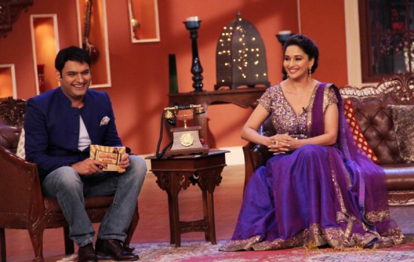 Madhuri Dedh Ishqiya Promotion Photos