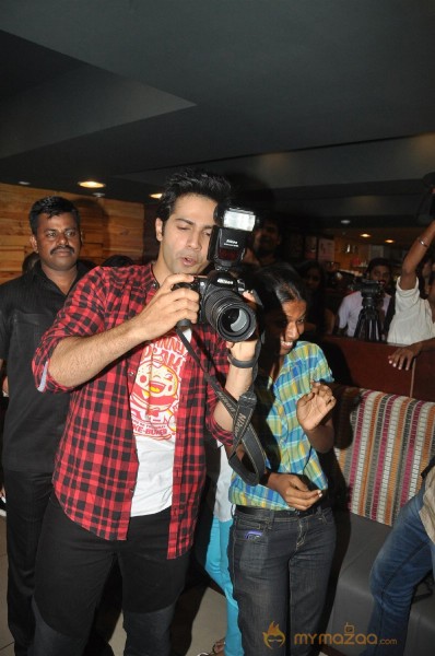 Main Tera Hero Pramotion Photos