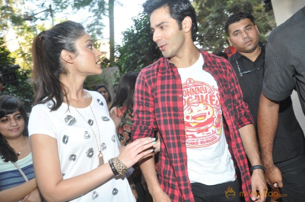 Main Tera Hero Pramotion Photos
