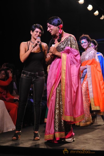 Mandira Bedi at Myntra Fashion Show 2014