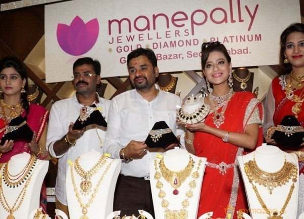 Manepally Dhanteras Jewellery Collections Launch Photos