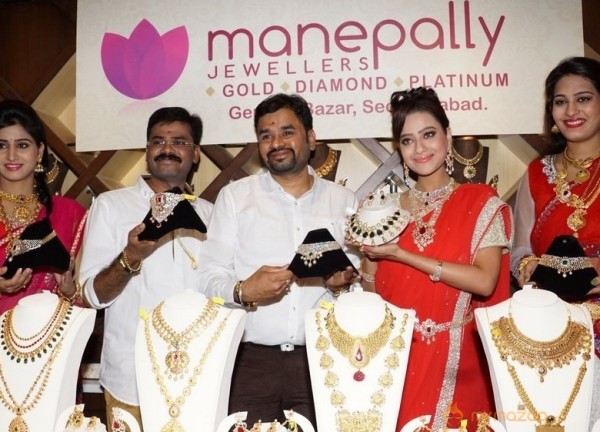 Manepally Dhanteras Jewellery Collections Launch Photos