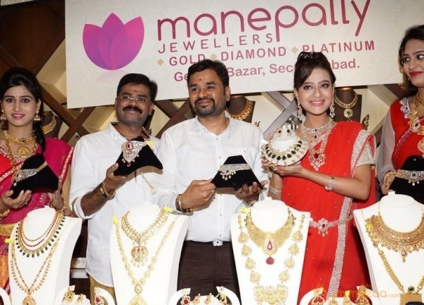 Manepally Dhanteras Jewellery Collections Launch Photos