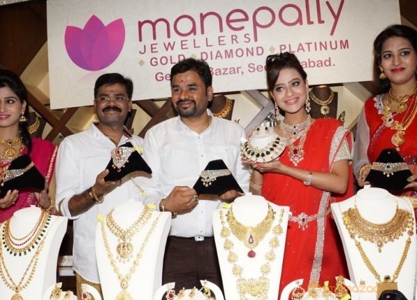 Manepally Dhanteras Jewellery Collections Launch Photos