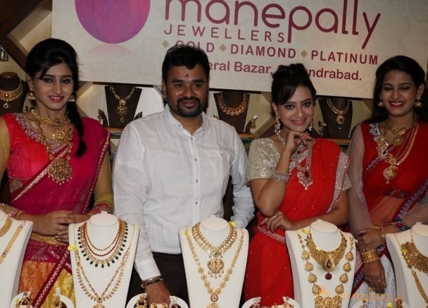 Manepally Dhanteras Jewellery Collections Launch Photos