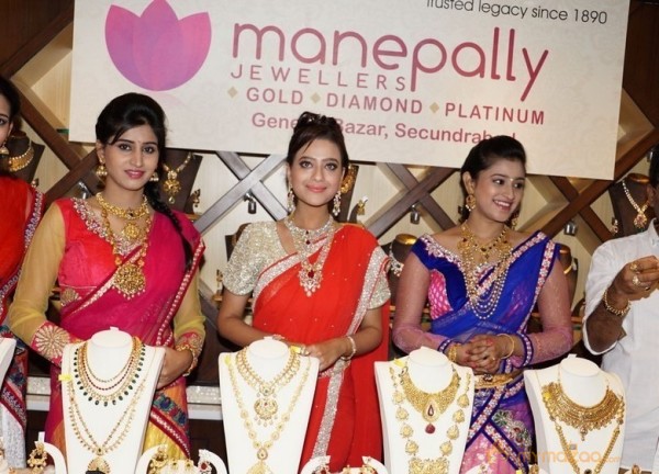 Manepally Dhanteras Jewellery Collections Launch Photos