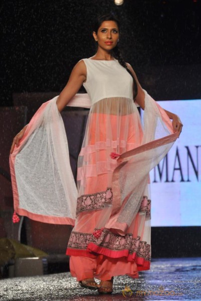 Manish Malhotra & Shaina NC For CPAA Fashion Show 