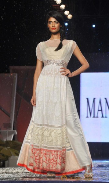 Manish Malhotra & Shaina NC For CPAA Fashion Show 