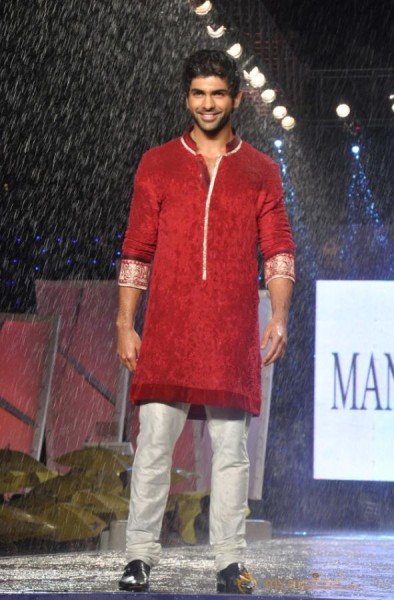 Manish Malhotra & Shaina NC For CPAA Fashion Show 