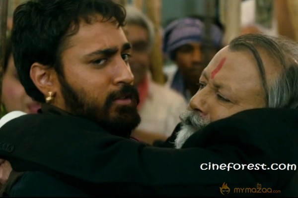 MATRU KI BIJLEE KA MANDOLA MOVIE GALLERY