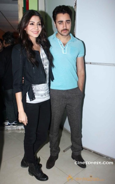 MATRU KI BIJLEE KA MANDOLA MOVIE PICS