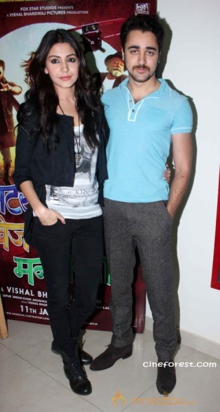 MATRU KI BIJLEE KA MANDOLA MOVIE PICS