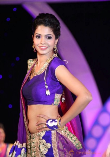 Miss n Mrs India Gujarati Fashion Show Photos