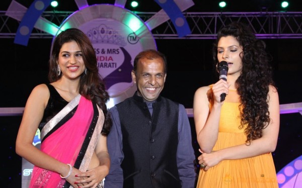 Miss n Mrs India Gujarati Fashion Show Photos