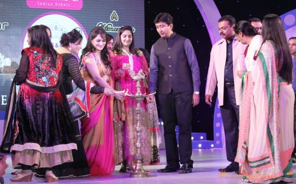 Miss n Mrs India Gujarati Fashion Show Photos