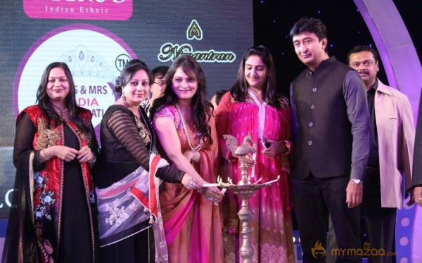 Miss n Mrs India Gujarati Fashion Show Photos