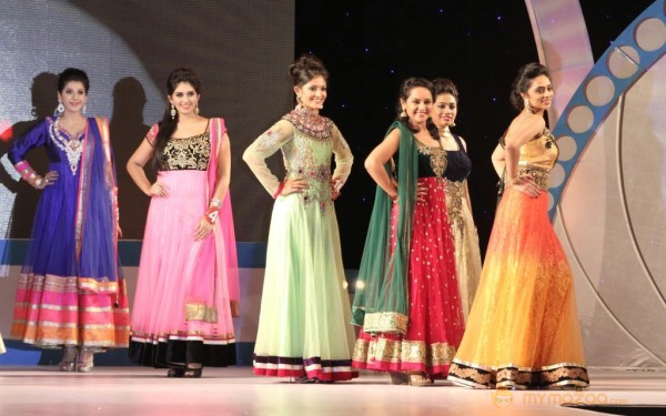 Miss n Mrs India Gujarati Fashion Show Photos