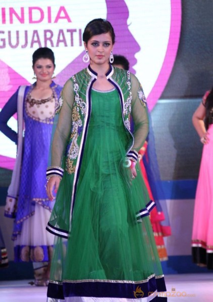 Miss n Mrs India Gujarati Fashion Show Photos02