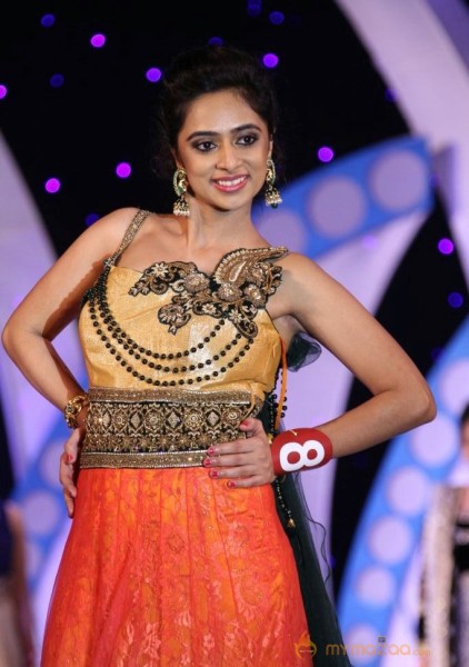 Miss n Mrs India Gujarati Fashion Show Photos02