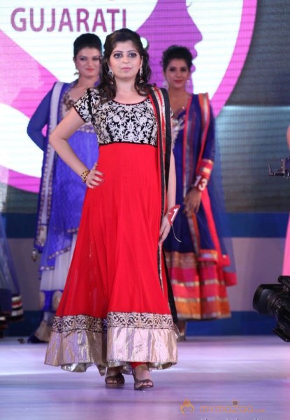 Miss n Mrs India Gujarati Fashion Show Photos02