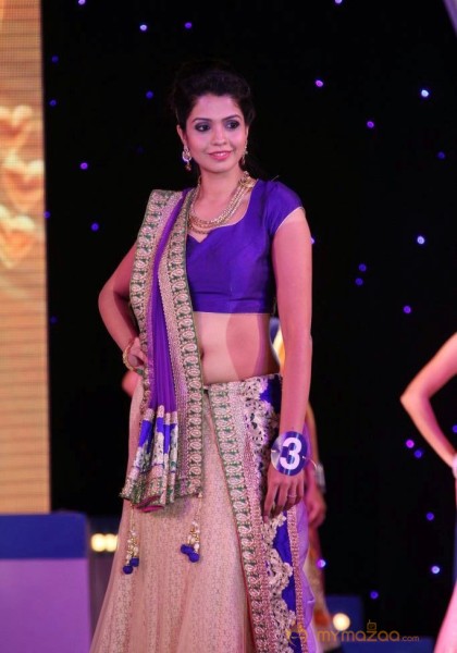 Miss n Mrs India Gujarati Fashion Show Photos02