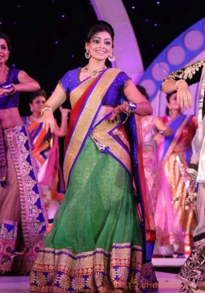 Miss n Mrs India Gujarati Fashion Show Photos02