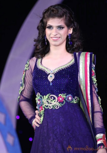 Miss n Mrs India Gujarati Fashion Show Photos02