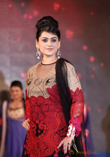 Miss n Mrs India Gujarati Fashion Show Photos02