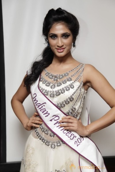 Miss Universal Princess 2013 Photos