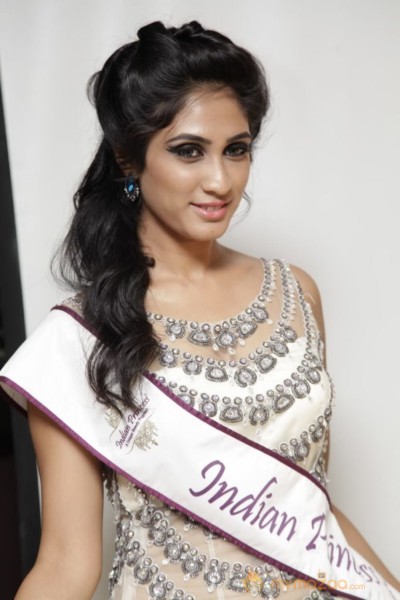 Miss Universal Princess 2013 Photos