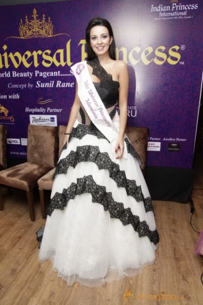 Miss Universal Princess 2013 Photos
