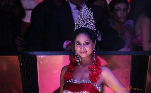 Models and Celebrities at The Pink Affair Fashion Show Photos