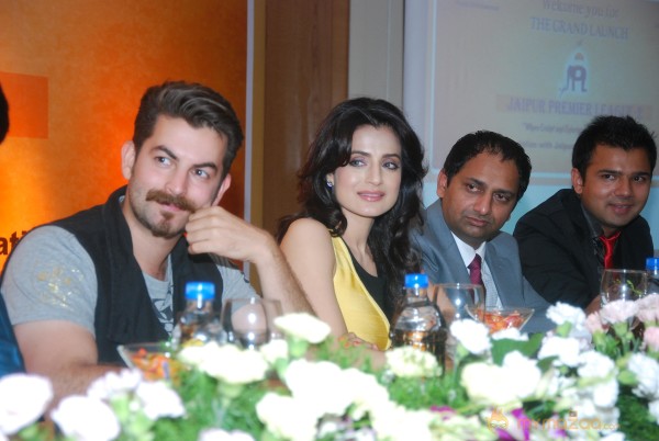Neil Nitin Mukesh-Ameesha Patel at JPL Season-2 Launch 