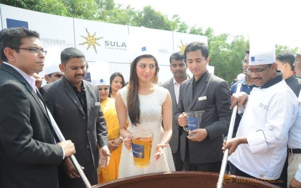 Novotel Fruit Mixing Brunch Ceremony Photos