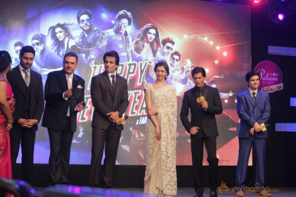 Palam Silks 15 Fashion Show of Happy Near Film Bollywood Stars Photos
