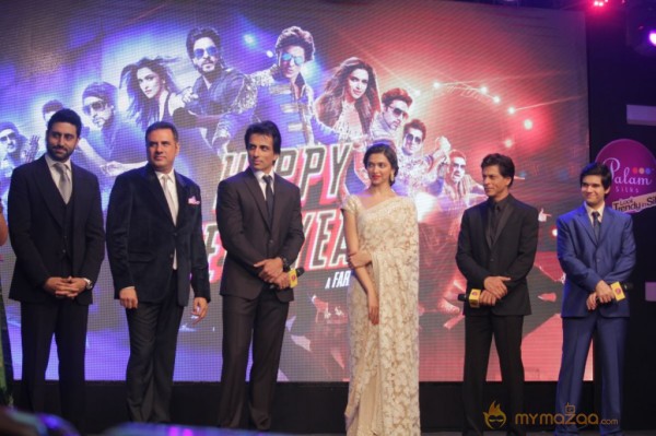 Palam Silks 15 Fashion Show of Happy Near Film Bollywood Stars Photos