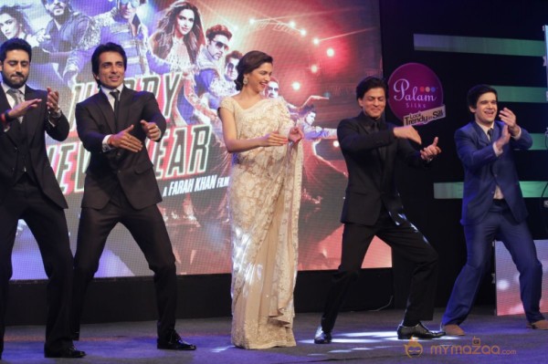 Palam Silks 15 Fashion Show of Happy Near Film Bollywood Stars Photos