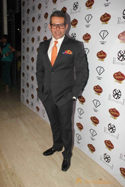 Pria Kataria Puri Fashion Show 