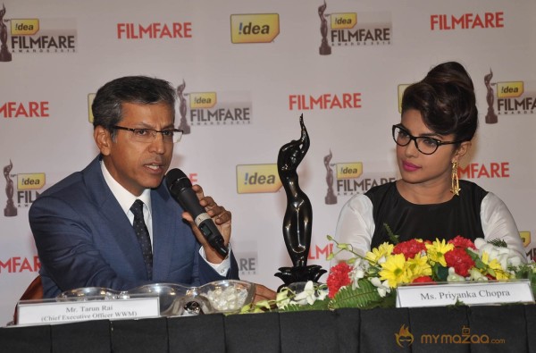 Priyanka At 59th Idea Filmfare Awards 2013