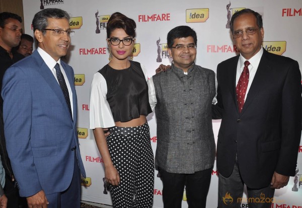 Priyanka At 59th Idea Filmfare Awards 2013