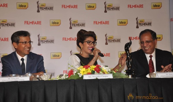Priyanka At 59th Idea Filmfare Awards 2013