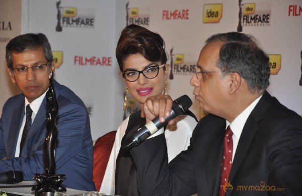 Priyanka At 59th Idea Filmfare Awards 2013