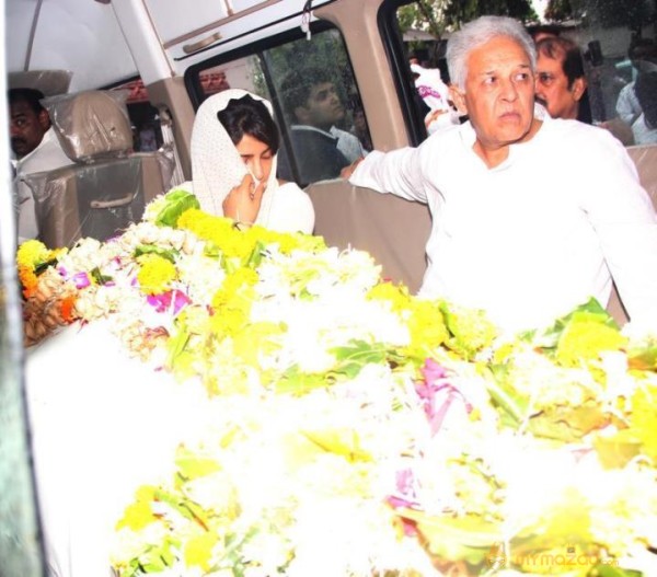Priyanka Chopra Father Funeral Photos