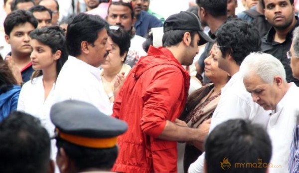 Priyanka Chopra Father Funeral Photos
