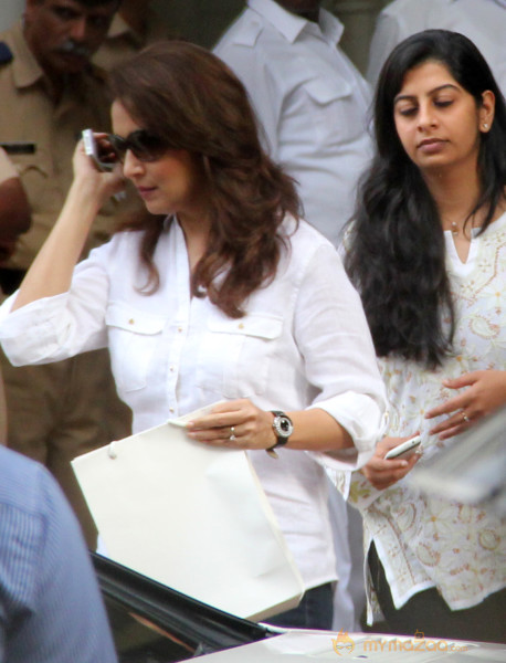 Priyanka Chopra's Father's Condolence Meet Gallery 